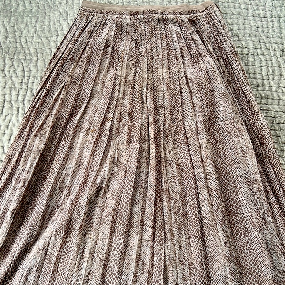 Banana republic snake print midi skirt